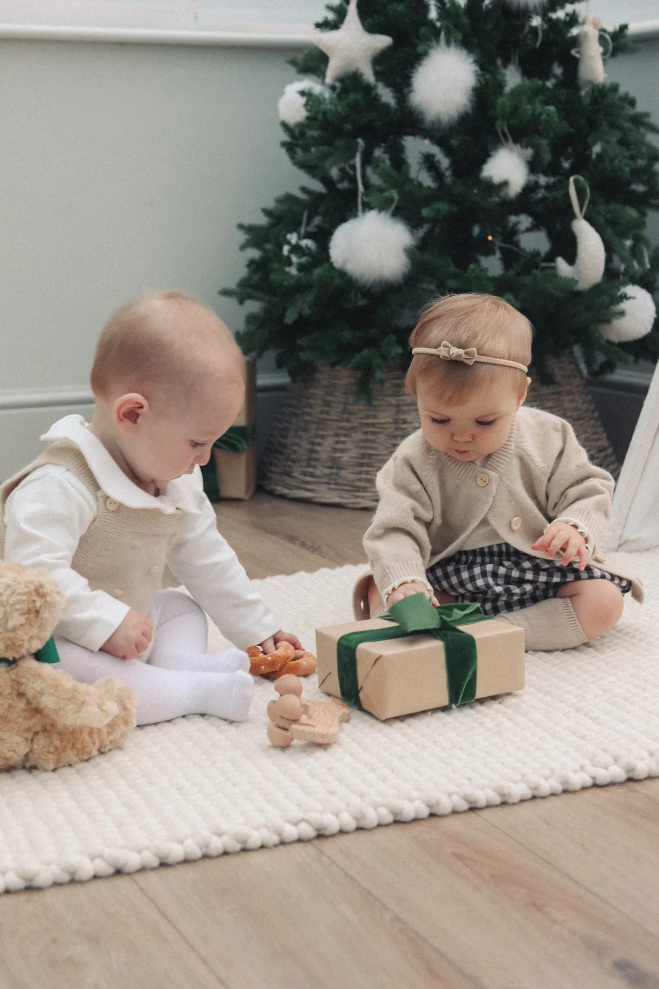 Beige Velvet Mini Bow Headband