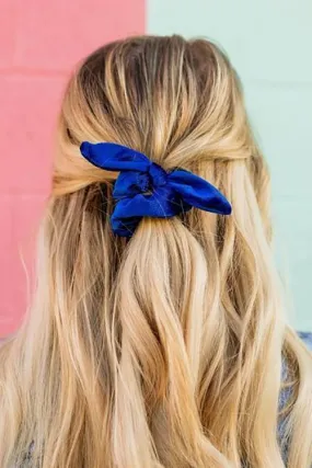 Bow Velvet Scrunchie