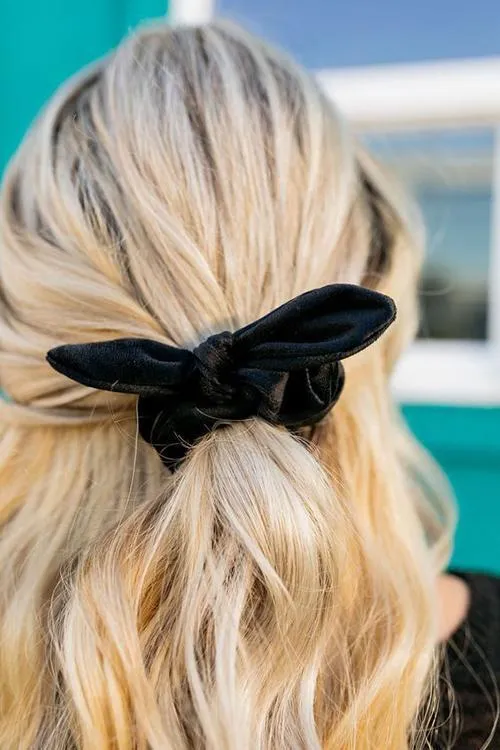 Bow Velvet Scrunchie