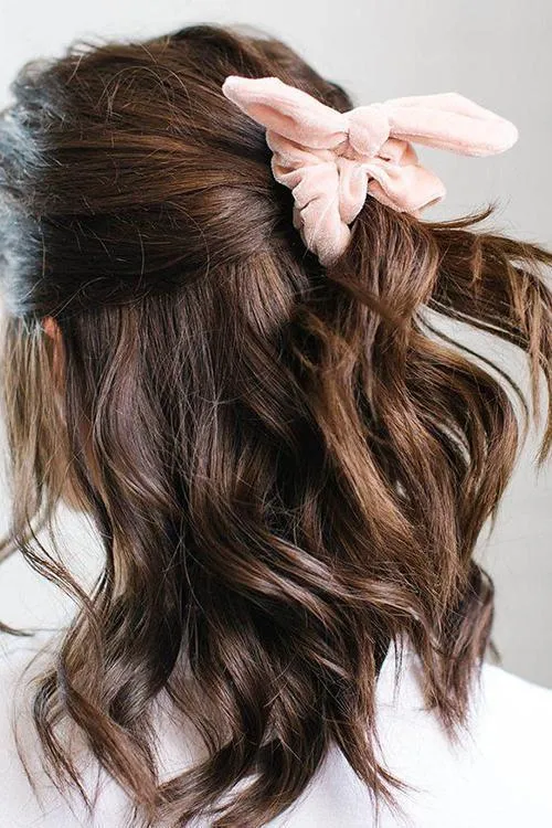 Bow Velvet Scrunchie