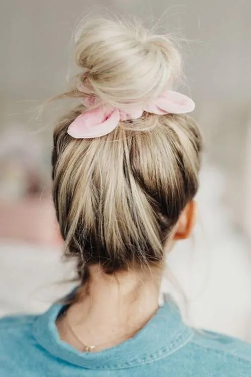 Bow Velvet Scrunchie