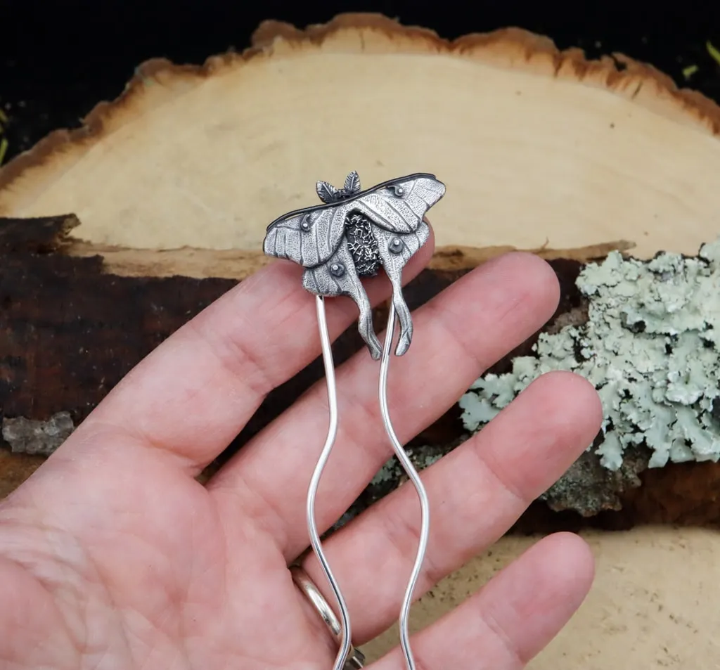 Little Luna - Moth Hair Fork