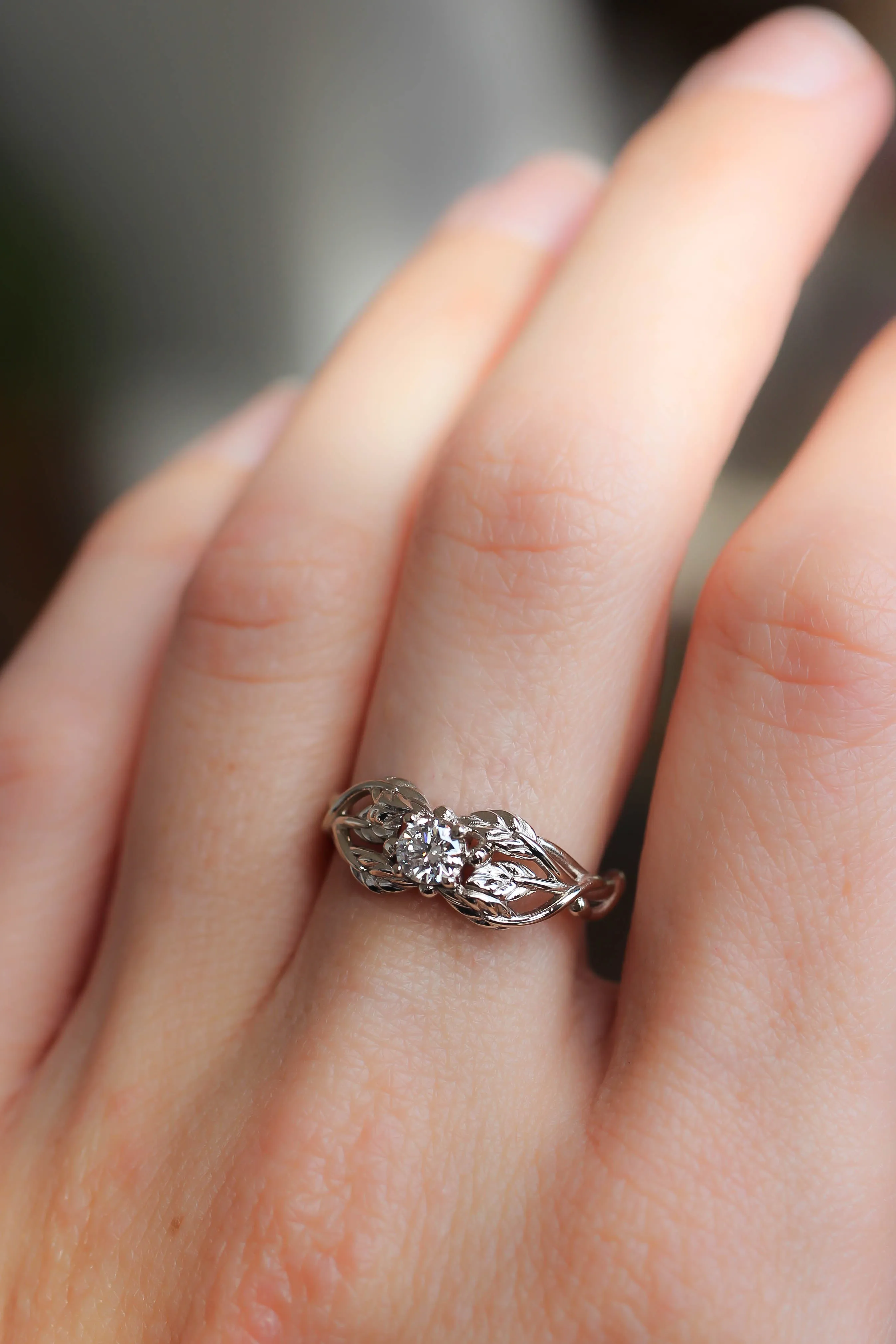 Tilia | leaf engagement ring setting, round 4 mm